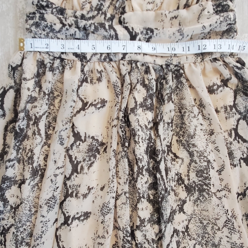 𝅺H&M Dress Black and Cream - Picture 6 of 8